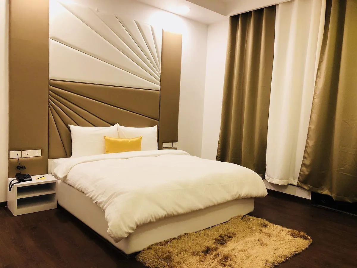 *** Hotel Vivid Boutique Hotel, Medanta, Gurugram Gurgaon Indie